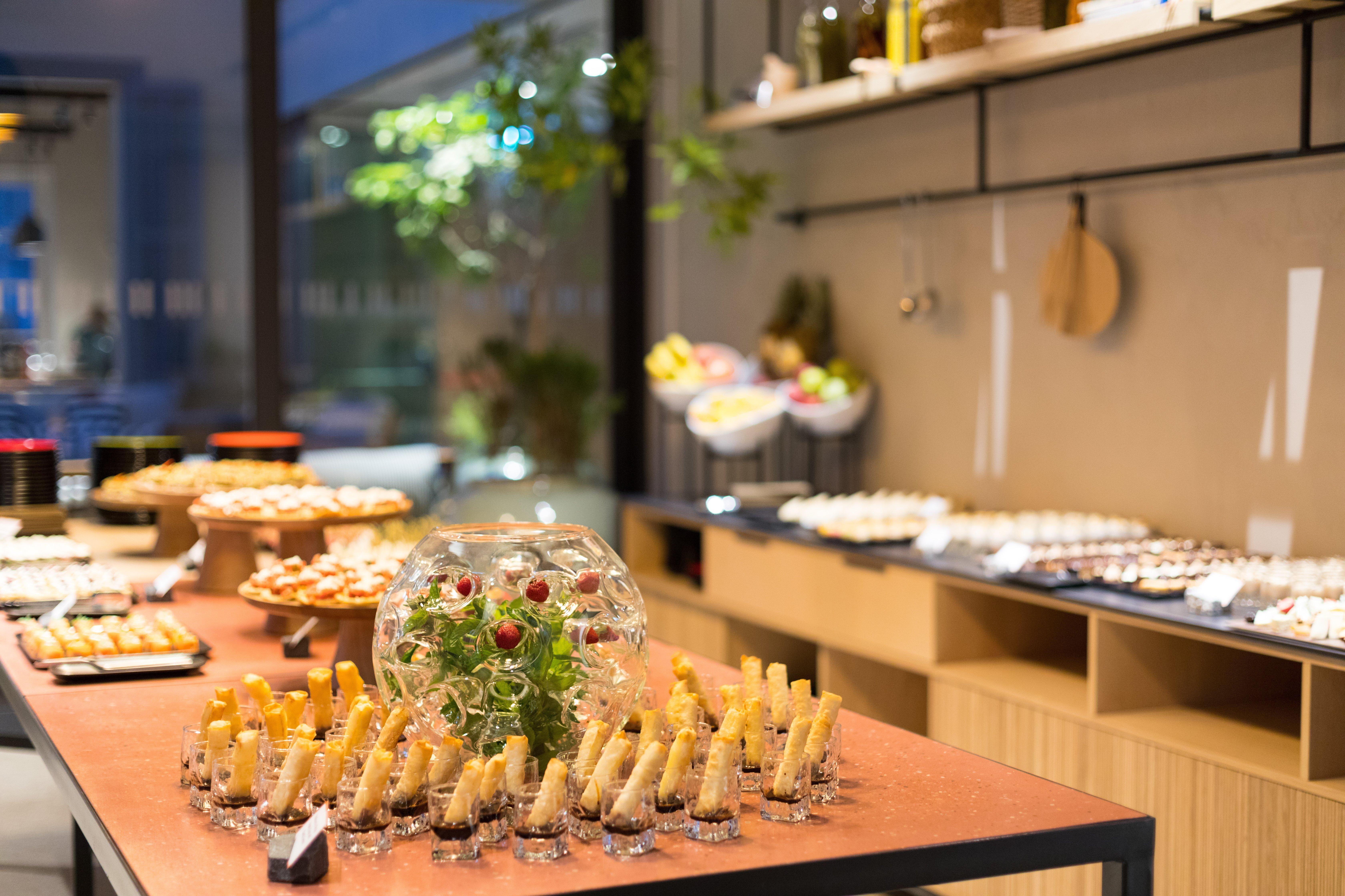 Hotel Indigo Larnaca By Ihg-Adults Only Exterior photo
